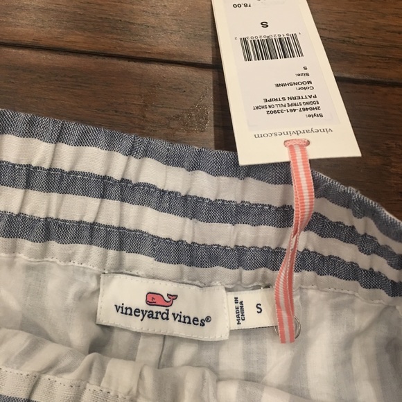 Women’s Vineyard Vine shorts - Picture 3 of 3